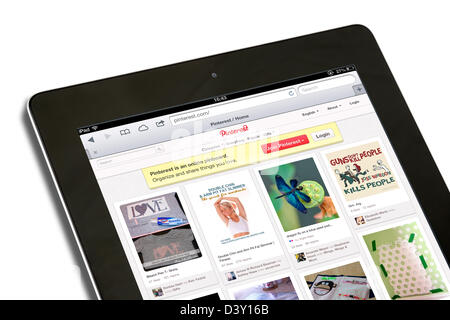 Pinterest, le site de partage de photo, vue sur un iPad 4e génération Banque D'Images