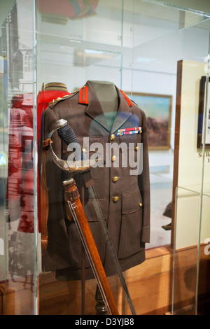 Souvenirs de guerre sur l'affichage à l'Australian War Memorial. Canberra, Territoire de la capitale australienne, Australie Banque D'Images