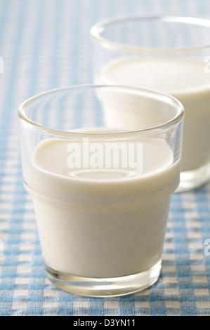 Verres de lait Banque D'Images