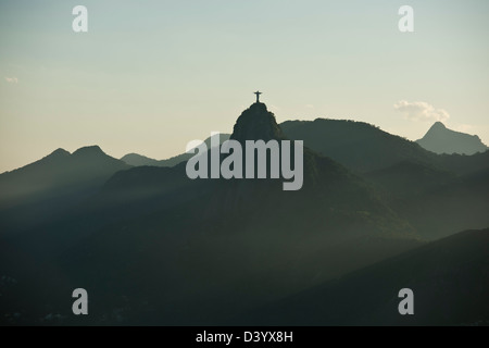 Le Christ Rédempteur sur la montagne du Corcovado, Rio de Janeiro, Brésil Banque D'Images