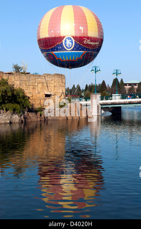 Image d'un ballon sur le thème de Disney dans Disney Village ther, Disneyland Paris, Banque D'Images