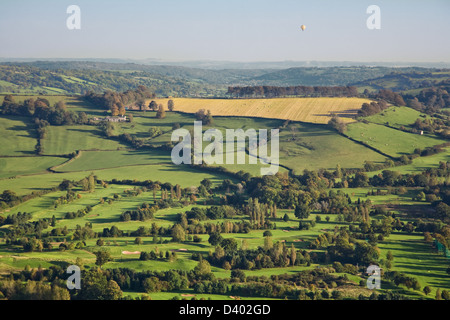 Vue aérienne de la belle campagne verdoyante à Somerset, Angleterre. Banque D'Images