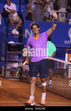 Acapulco, Mexique. 27 février 2013. L'Espagne de Rafael Nadal frappe la balle au cours de Tennis Open du Mexique 2013 à Acapulco, au Mexique. Credit : Mauricio Paiz / Alamy Live News Banque D'Images