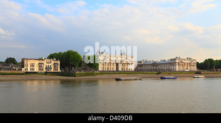 Greenwich, Trafalgar Tavern et National Maritime Museum London UK GO Banque D'Images