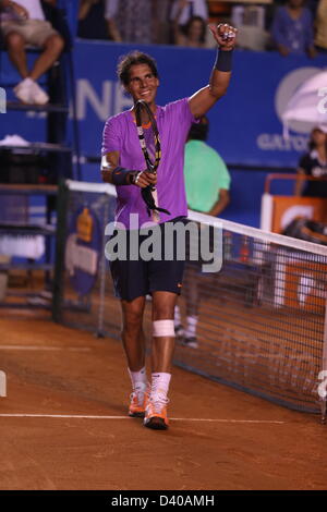 Acapulco, Mexique. 27 février 2013. Rafael Nadal de l'Espagne célèbre victoire à l'Open 2013 : crédit mexicain Mauricio Paiz / Alamy Live News Banque D'Images