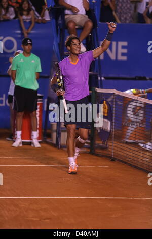 Acapulco, Mexique. 27 février 2013. Rafael Nadal de l'Espagne célèbre victoire lors de l'Open de Tennis 2013 du Mexique à Acapulco, Mexique Crédit : Mauricio Paiz / Alamy Live News Banque D'Images