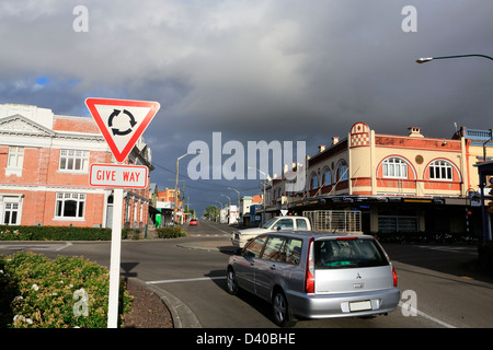 Vieux bâtiments en brique sur la rue principale de Marton Banque D'Images