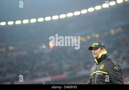 Munich, Allemagne. 27 février 2013. L'entraîneur-chef Dortmund JÜRGEN KLOPP réagit comme FC Bayern Munich remporte le match de football DFB 1-0 contre Borussia Dortmund à Munich. Photo : Marc Mueller/dpa/Alamy Live News Banque D'Images