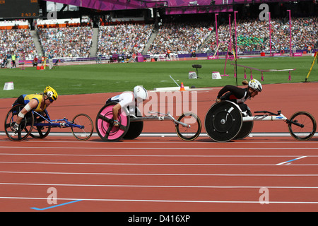 Gunilla Wallengren de Suède, Jade Jones de go, Diane Roy du Canada dans la chaleur de Womens 1500 m T54 aux jeux paralympiques de 2012 à Londres Banque D'Images