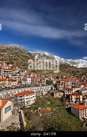 Avis de Arachova, station d'hiver les plus populaires en Grèce, le Mont Parnasse, Béotie., Centre de la Grèce. Banque D'Images