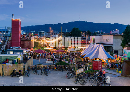 Bar en plein air, Frau Gerolds Garten, Kreis 5, Zurich, Suisse Banque D'Images