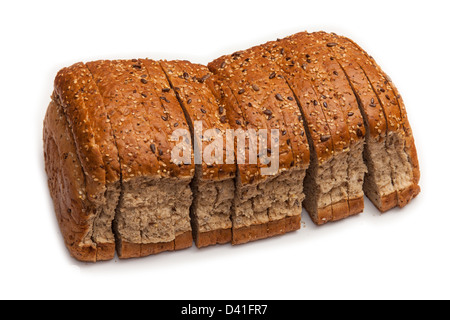 Miche de pain complet marron isolated on a white background studio. Banque D'Images