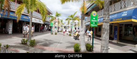 Panorama du port de croisière Shopping Area, Basseterre, Saint Kitts Banque D'Images