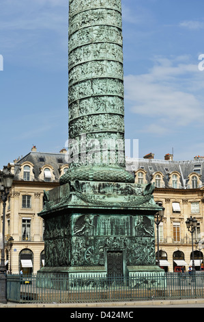 Place Vendôme avec colonne centrale, Paris, France. Banque D'Images