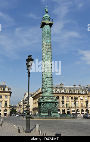 Place Vendôme avec colonne centrale, Paris, France. Banque D'Images