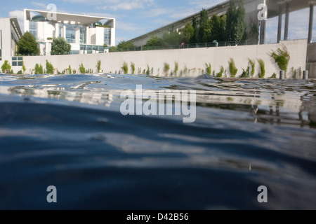 Berlin, Allemagne, les vagues de Spree avant la Chancellerie fédérale Banque D'Images