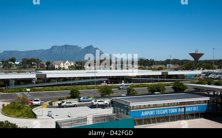 Station de bus de l'aéroport à l'Aéroport International de Cape Town Afrique du Sud Banque D'Images