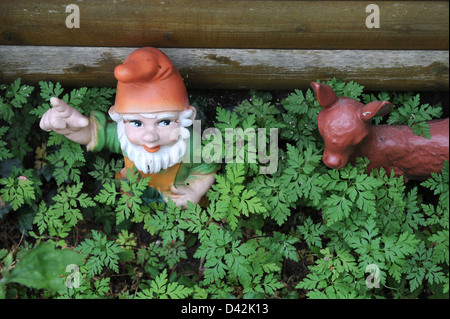 Berlin, Allemagne, un nain de jardin dans un allotissement de Berlin Banque D'Images