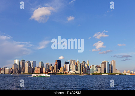 Skyline de Manhattan à partir de la rivière Hudson, New York City, USA Banque D'Images