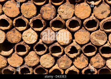 Rusty Première Guerre mondiale sur la chapelle de Hooge Crater Museum près d'Ypres en Flandre Banque D'Images