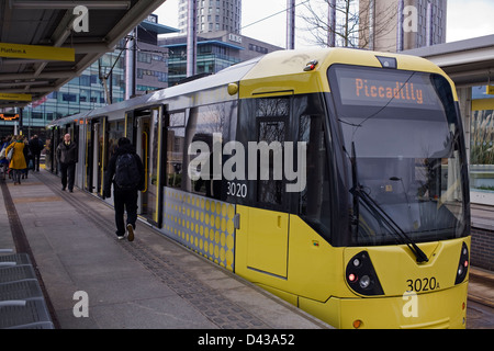 Arrêt Tran Metrolink Mediacity Banque D'Images