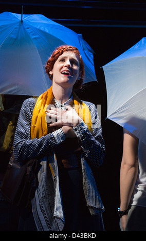 Ascenseur, nouvelle comédie musicale mettant en vedette de jeunes acteurs britanniques au Soho Theatre, Londres Banque D'Images