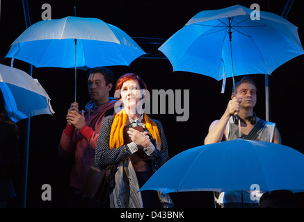 Ascenseur, nouvelle comédie musicale mettant en vedette de jeunes acteurs britanniques au Soho Theatre, Londres Banque D'Images