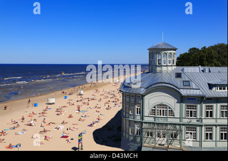 Baignoire Art Nouveau à Majori, plage de la mer baltique, Riga, Riga, Lettonie Banque D'Images