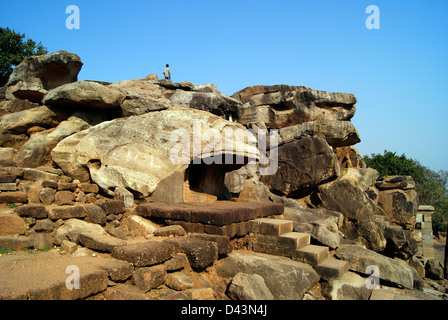 Grottes de roche udayagiri collines. Udayagiri et Khandagiri Caves à Bhubaneswar Inde d'Odisha Banque D'Images