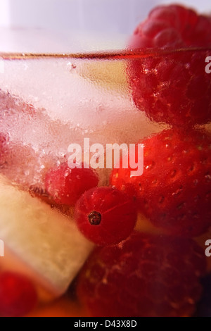 Boisson aux fruits d'été froide Banque D'Images