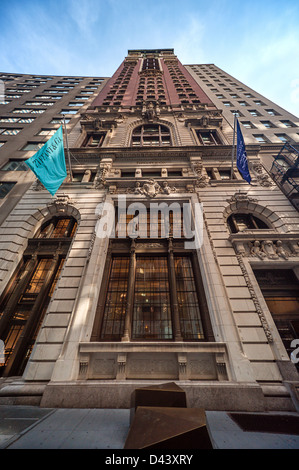 La belle Tiffany's flagship store à Wall Street dans le quartier financier de New York Banque D'Images