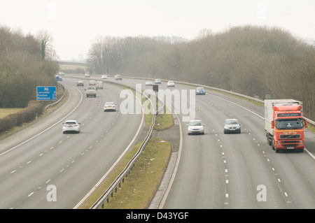 Autoroute M6 autoroutes du Royaume-Uni le trafic réseau tout à fait trois voies lane 3 Banque D'Images