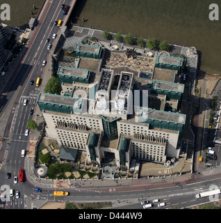 Vue aérienne de l'immeuble du MI6 à Lambeth, Londres Banque D'Images