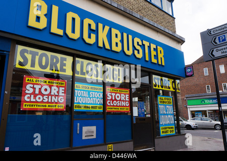 La fermeture d'un Blockbuster Video shop à Sidcup, Kent. Banque D'Images