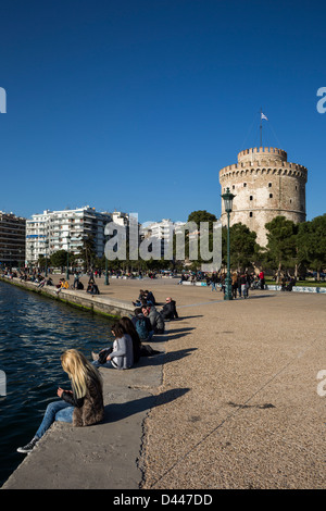 La Tour Blanche, l'emblème de la ville de Thessalonique en Grèce du Nord. Banque D'Images