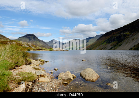 Wastwater, Lake District, avec vue sur le grand pignon. Cumbrie, au nord ouest de l'Angleterre.36MPX,HI-RES Banque D'Images