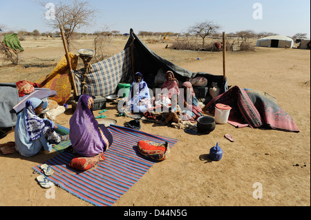 Djibo, BURKINA FASO, la plupart des réfugiés maliens du camp de réfugiés touareg, à Mentao du HCR, ils ont fui en raison de la guerre et de la terreur islamiste Banque D'Images