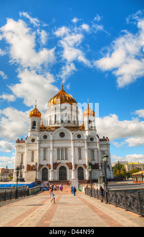 Le Temple du Christ Sauveur à Moscou. D'une hauteur de 105 m (344 ft), il s'agit de la plus haute église chrétienne orthodoxe. Banque D'Images