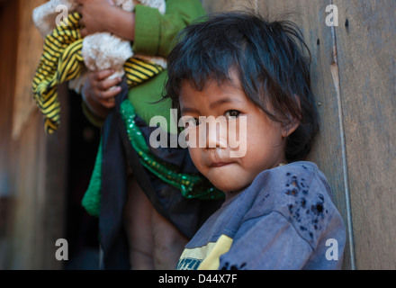 L'amélioration de la santé des populations autochtones de MONDOLKIRI Putrou Kroam Association Village Banque D'Images