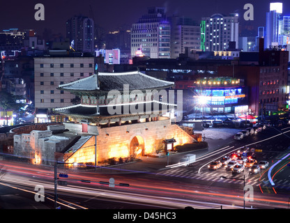 Séoul, Corée du Sud, à Porte Dongdaemun. Banque D'Images