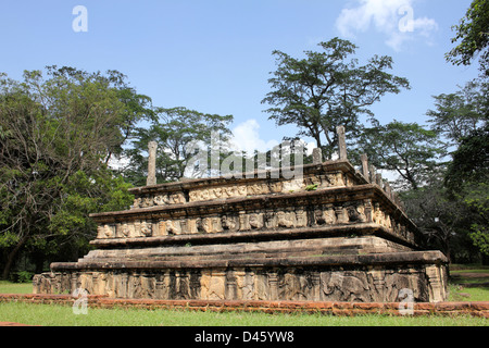 Le roi Parakramabahu, d'une salle d'audience dans le Palais Royal Group, Polonnaruwa, Sri Lanka Banque D'Images