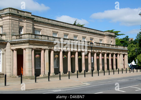 Prix de la pompe à Leamington Spa Warwickshire Angleterre UK Banque D'Images