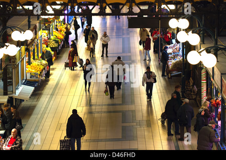 Très Markethall principal à Budapest Hongrie CNN Travel propose de http://travel.cnn.com/europes-amazing-city-markets-354731 Banque D'Images