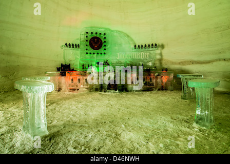 Bar, Montreal Snow Village Hôtel de Glace, Ile Sainte-Hélène, Parc Jean-Drapeau, Montréal, Québec, Canada. Banque D'Images