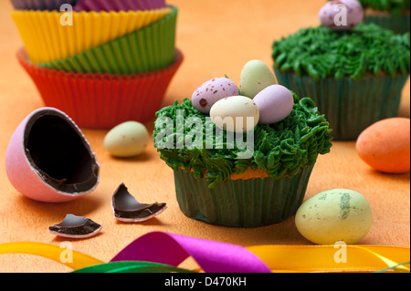 Cupcakes de Pâques. Banque D'Images