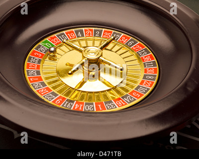 La roue de Roulette en rotation avec le ballon. Banque D'Images