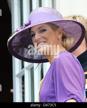 Couronne néerlandaise La Princesse Maxima arrive au Palais de Noordeinde à La Haye, Pays-Bas, 16 septembre 2008. Le Prince, la Reine Beatrix a fait un tour dans le car d'or à partir de son palais au parlement à La Haye pour son ouverture traditionnelle. Photo : Albert Nieboer (Pays-Bas) Banque D'Images