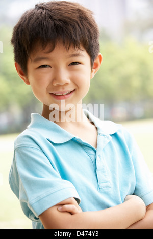 Head and shoulders Portrait of Chinese Boy Banque D'Images