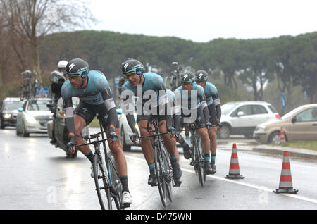 Treviso, Italie. 6 mars 2013. Tirreno Adriatico un océan à l'autre race, l'étape 1. Omega Pharma-Quick Step pendant la phase d'ouverture. Credit : Action Plus de Sports / Alamy Live News Banque D'Images