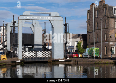 Le pont levant de Leamington sur l'Union Canal près de Lochrin Basin, Fountainbridge, Édimbourg, Royaume-Uni Banque D'Images